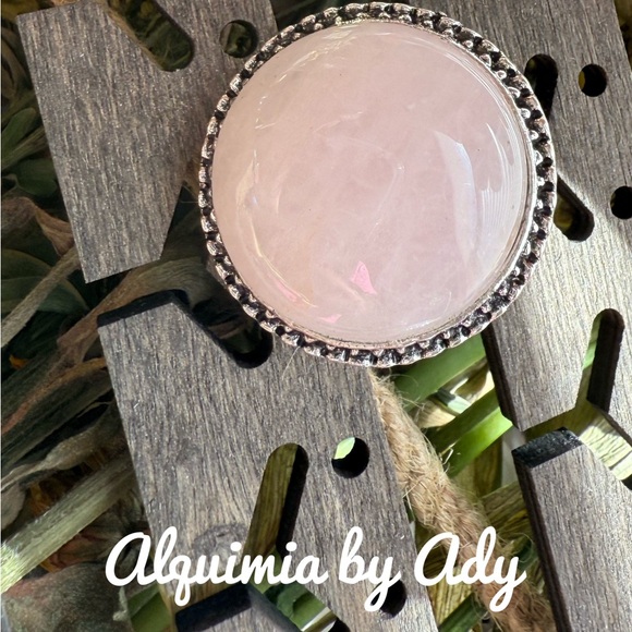 Alquimia Jewelry - Rose Quartz chunky gem ring adjustable cuff